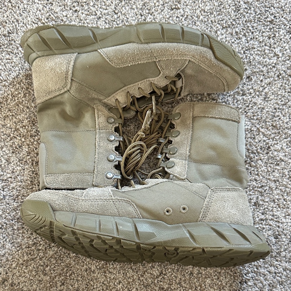 Oakley Men's Boots In Olive Green View 2